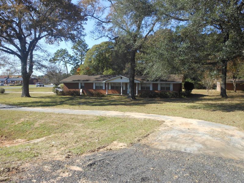 5720 Hwy. 85 : Crestview : Okaloosa County : Florida