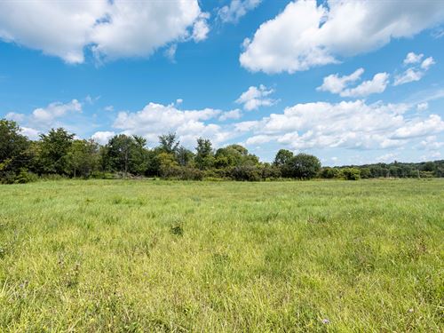 Commercially Zoned with Open Space : Lenox : Madison County : New York