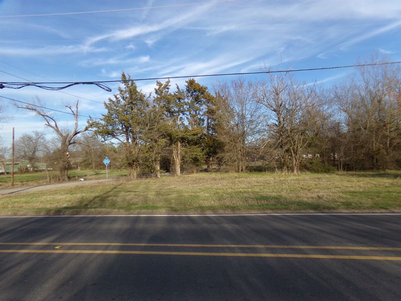 Residential / Commercial Lot : Paris : Lamar County : Texas