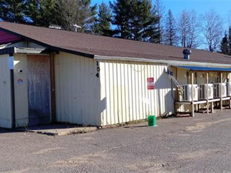 Highly Visible Commercial Bldg : Republic : Marquette County : Michigan