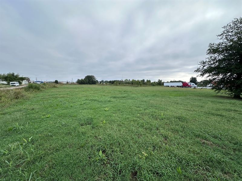 5.3 Commercial Acres in Sunflower : Indianola : Sunflower County : Mississippi