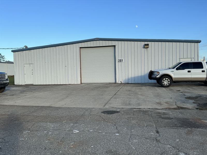 12,000 SF Industrial Warehouse : Perry : Houston County : Georgia