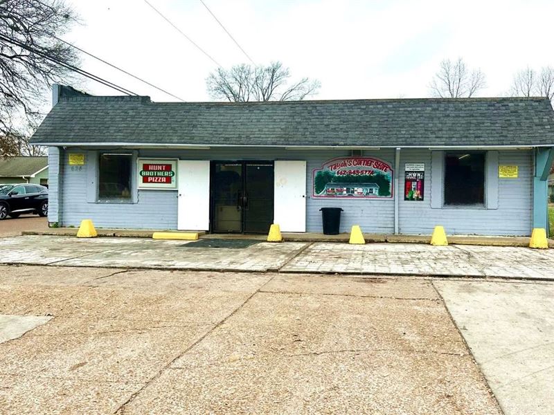 Commercial Property in Bolivar Coun : Cleveland : Bolivar County : Mississippi