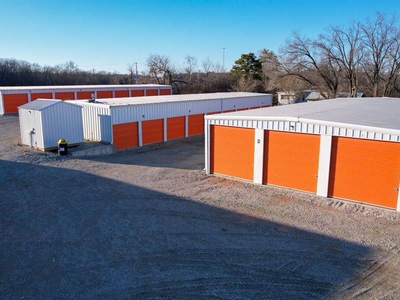 Fox Den Storage : West Plains : Howell County : Missouri