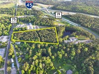 9.22 Acres, State Highway 75 South : Huntsville : Walker County : Texas