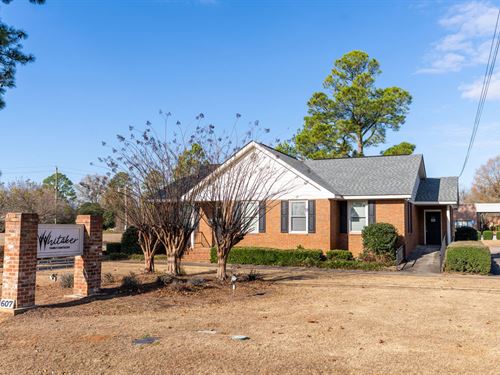 Medical Office Building in Peach Co : Fort Valley : Peach County : Georgia